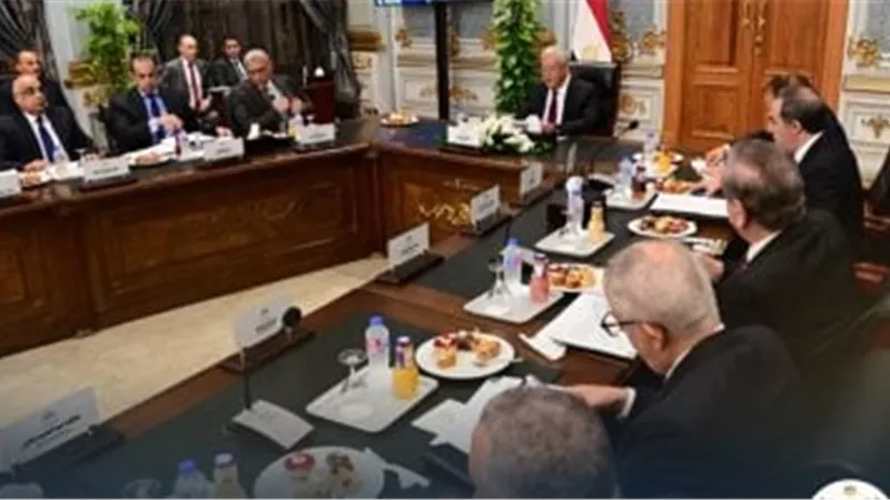 النواب يناقش اعتراض الرئيس على مواد من قانون الإجراءات الجنائية تمهيدًا لعرض التقرير أمام الجلسة العامة