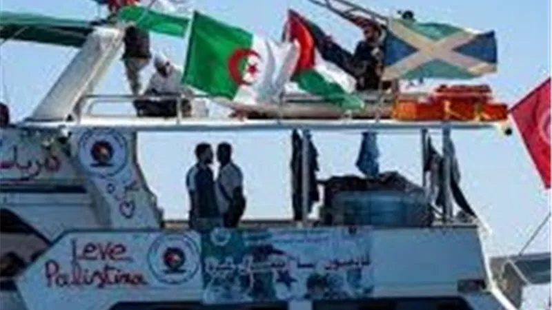 الاحتلال يعلن بدء ترحيل ركاب أسطول الصمود لأوروبا.. ويمنعهم من وصولهم لغزة