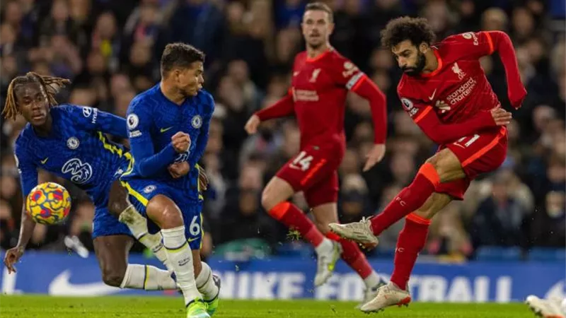 الدوري الإنجليزي.. موعد مباراة ليفربول وتشيلسي والقنوات الناقلة