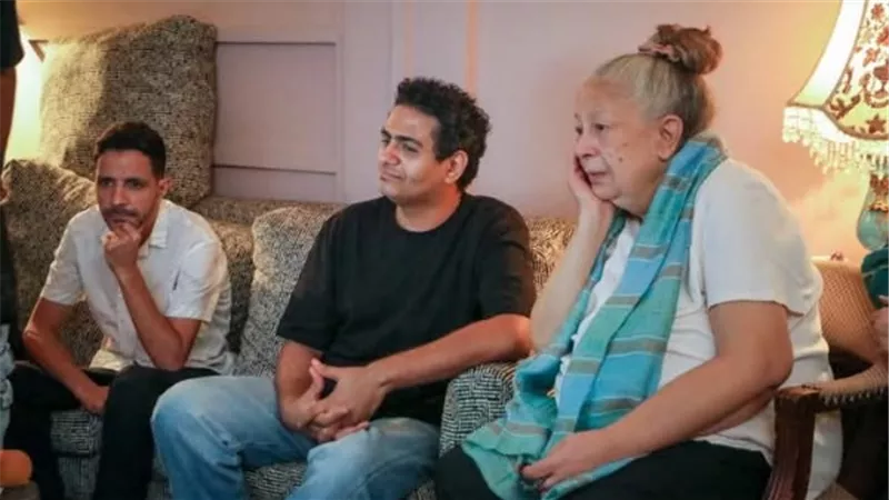 زيارة سمية الألفي لكواليس فيلم 