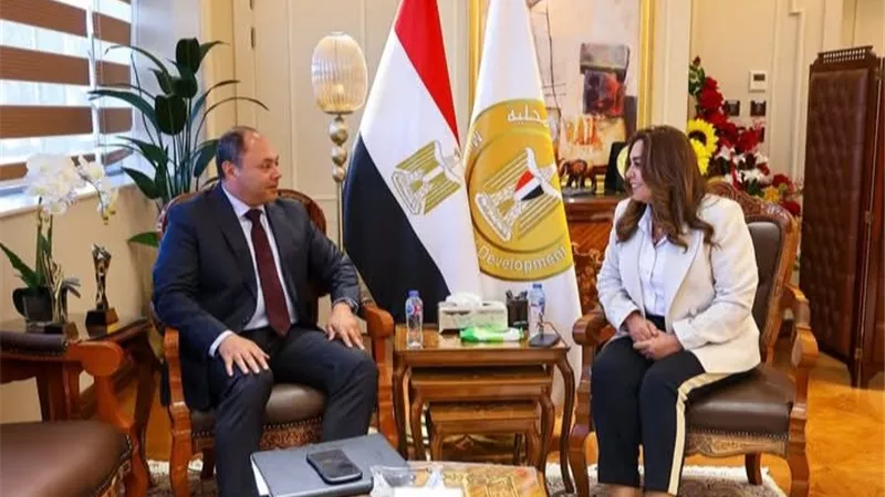 وزيرة التنمية المحلية تبحث مع رئيس هيئة تنمية الصعيد سبل التعاون المشترك لتحقيق التنمية المتكاملة