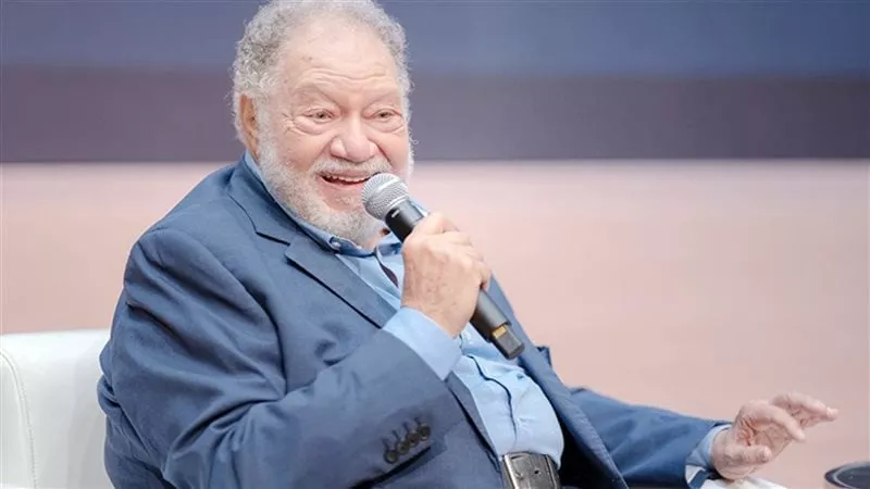 المسرح هو المعيار الحقيقي للفن.. يحيى الفخراني يكشف كواليس مسيرته في لقاءه مع 
