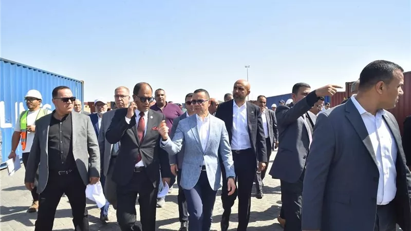 وزير الاستثمار: القضاء على البيروقراطية وتيسير حركة التجارة هدفنا