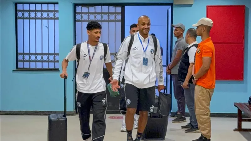 بيراميدز يصل ملعب الدفاع الجوي استعدادًا لمواجهة الجيش الرواندي بأبطال إفريقيا