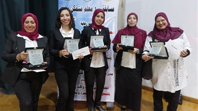 تعليم سوهاج يفوز بـ5 مراكز على مستوى الجمهورية بمسابقة 100 معلم مبدع