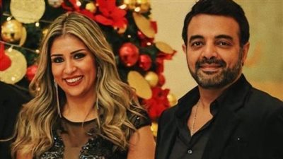 عمرو محمود ياسين يطلب الدعاء لزوجته آيات أباظة قبل خضوعها لجراحة دقيقة