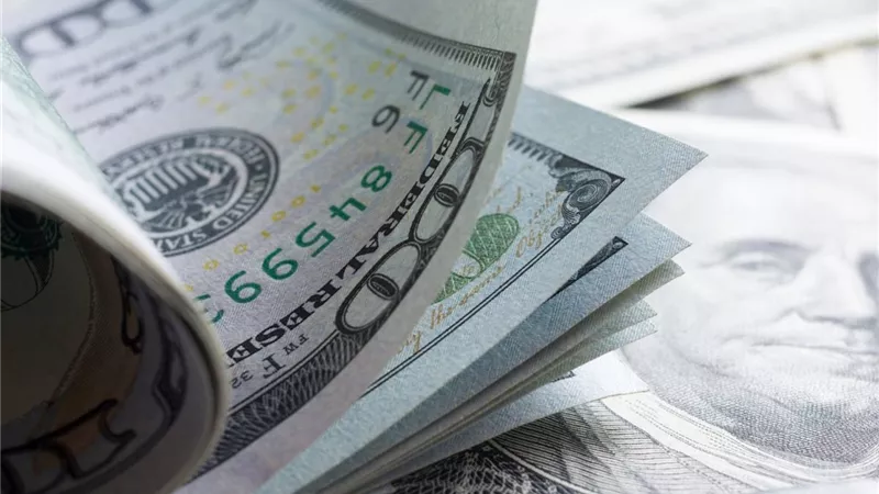 سعر الدولار الأمريكي مقابل الجنيه المصري اليوم الاثنين 6-10-2025.. الأخضر بكام؟