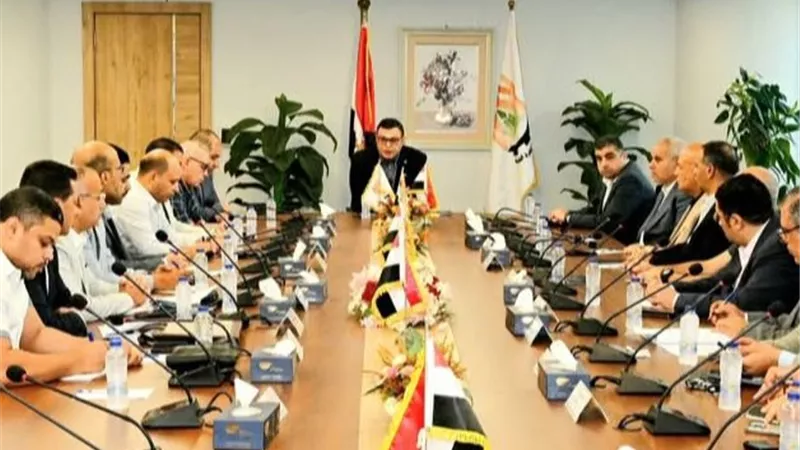 وزير الإسكان يتابع آخر مستجدات ملف تقنين أوضاع الأراضي 