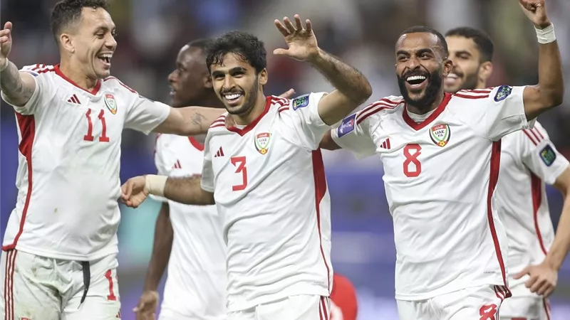تعرف على التشكيل الرسمي للمنتخب الإماراتي أمام قطر بتصفيات بطولة كأس العالم 