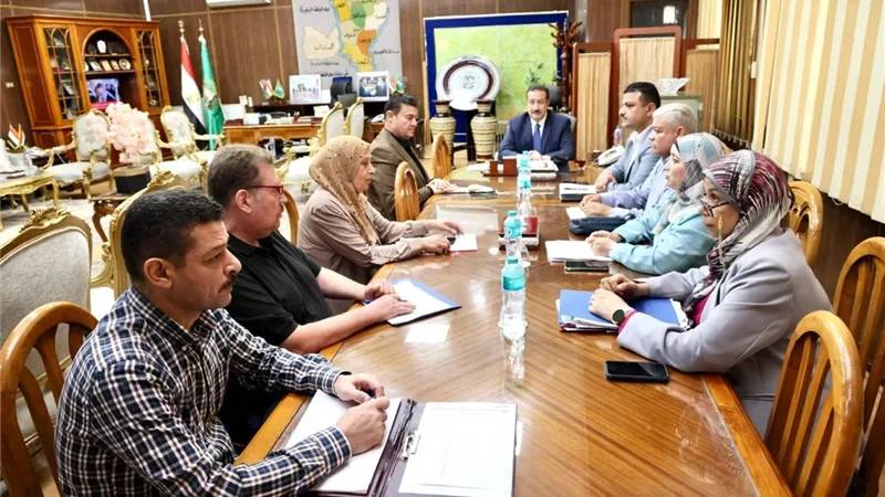 محافظ المنوفية يتابع مشروعات الخطة الاستثمارية والأبنية التعليمية