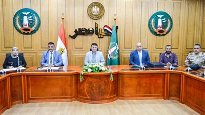 السكرتير العام يتابع تسليم مشروعات 