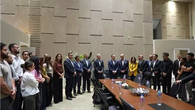 مدبولي لمسؤولي الشركة المتحدة: “ثقتي بالشباب المصري لإبهار العالم خلال احتفالية المتحف المصري الكبير”