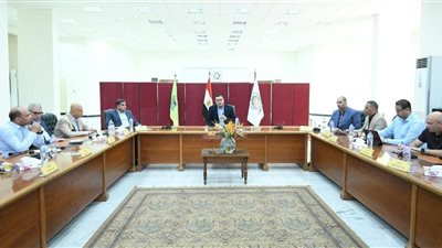 وزير الإسكان ورئيس المركز الوطني يؤكدان تعزيز التنسيق لدعم التنمية العمرانية الشاملة