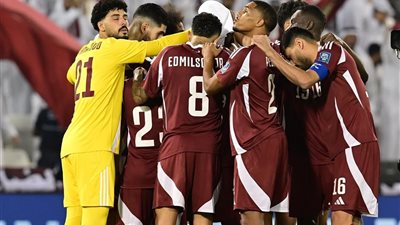 أكرم عفيف يقود هجوم منتخب قطر أمام البوسنة في كأس العالم