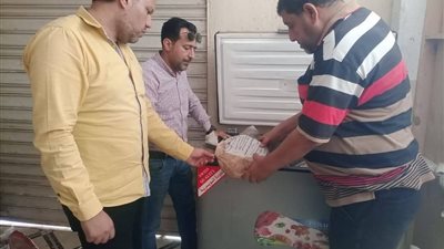 تحرير 10 محاضر وضبط 854 كجم عجينة حواوشي بمراكز كفر الشيخ