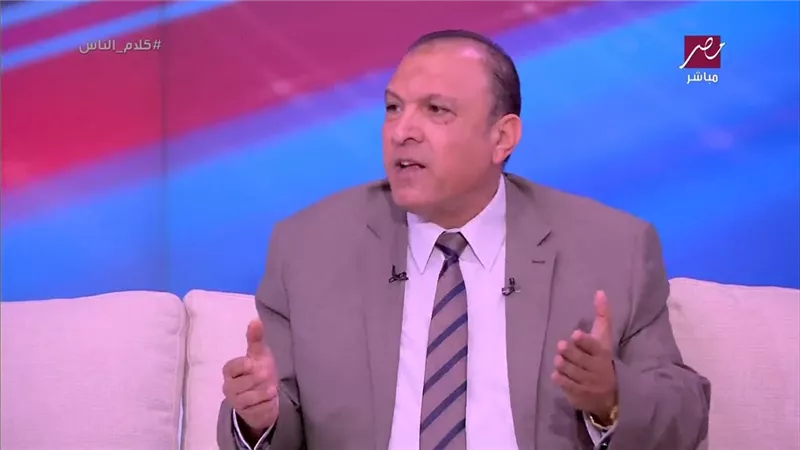 حالات العنف مكتسبة من السوشيال ميديا.. عصام عجاج يحذر الأسر