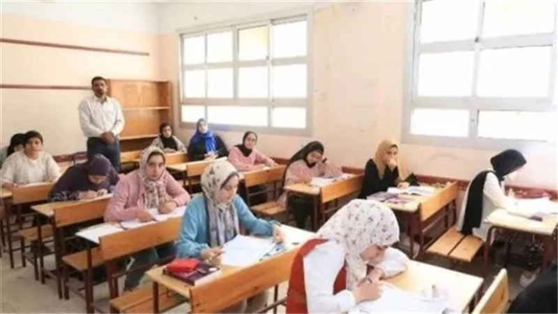 وزارة التربية والتعليم تحدد مقررات امتحانات أكتوبر لصفوف النقل