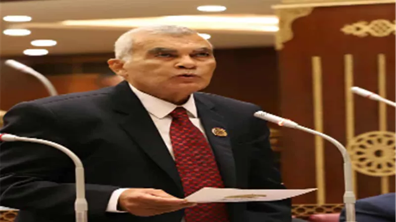 رئيس الشيوخ يدعو الأحزاب لإخطار المجلس بممثلي الهيئات البرلمانية