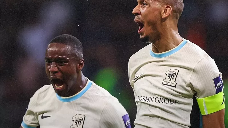 القنوات الناقلة لمباراة الهلال السعودي أمام الاتحاد في دوري روشن 
