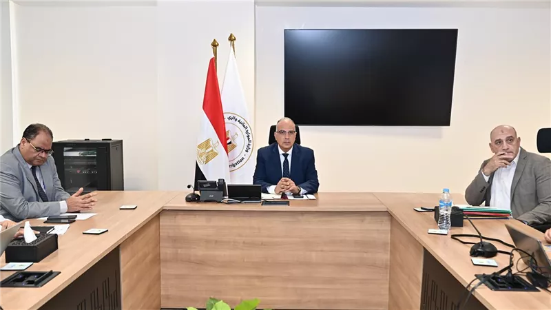 متابعة تنفيذ المشروع القومي لضبط نهر النيل ضمن جهود تطوير منظومة الري المصرية
