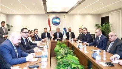 نائب رئيس حزب مستقبل وطن يتابع استعدادات غرفة العمليات للانتخابات البرلمانية