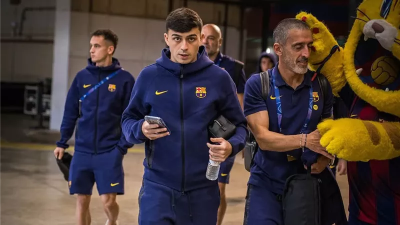 كلاسيكو الأرض... هانز فليك يعلن قائمة برشلونة استعدادا لمواجهة ريال مدريد في الليجا 