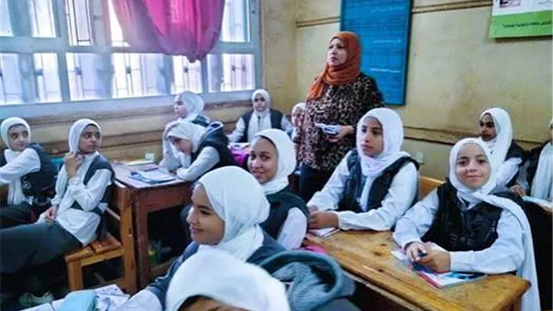 خبير تربوي يوضح أسباب تطبيق وزارة التعليم للتقييمات المستمرة على طلاب المدارس