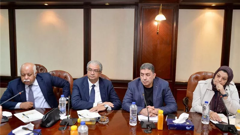 لجنة تطوير الصحافة الورقية والرقمية تعقد اجتماعها الأول