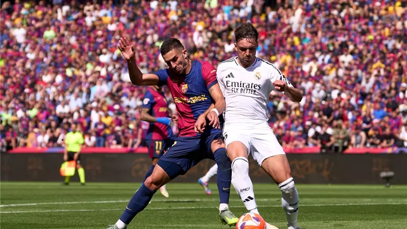 تفوق ملكي.. تاريخ المواجهات بين برشلونة وريال مدريد 
