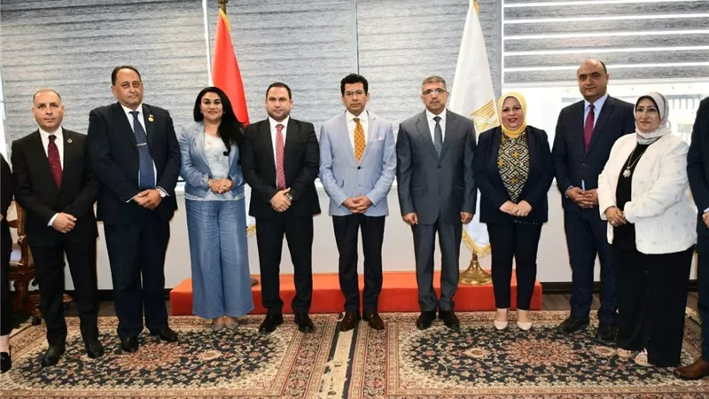 وزير الرياضة يوقع مذكرة تعاون مع مؤسسة الجمهورية الجديدة لتنمية مهارات الشباب