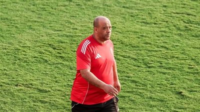 وليد صلاح الدين: تطعيم لاعبي الأهلي وجهاز الكرة ضد فيروس 