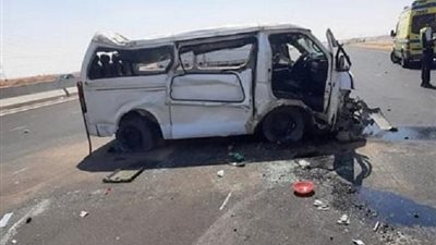 بالأسماء.. مصرع 4 أشخاص وإصابة 11 آخرين إثر انقلاب ميكروباص في أسيوط