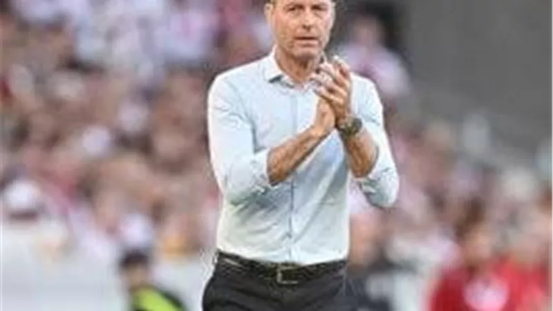 استقبال حافل لـ يس توروب من جماهير الاهلي.. «صور»
