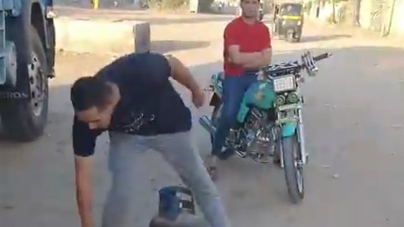 مستودع أنابيب_ أرشيفية