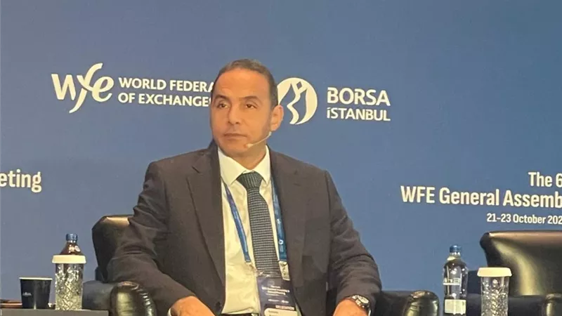 رئيس البورصة: التعاون الدولي ركيزة لتعزيز الثقة في الأسواق المالية