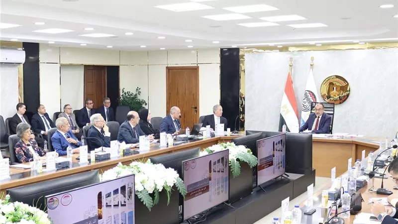 قفزة في أداء القابضة للصناعات المعدنية.. إيرادات 61 مليار جنيه وصادرات قياسية