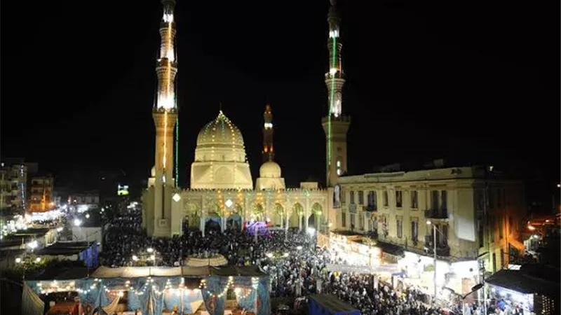 في الليلة الختامية.. مولد السيد إبراهيم الدسوقي بين الحقيقة والتريند