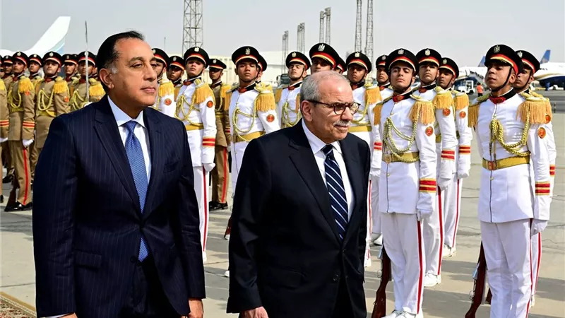 مدبولي يستقبل نظيره اللبناني الدكتور نواف سلام
