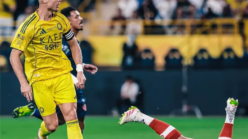 كريستيانو رونالدو: مانشستر سيتي بعيد عن المنافسة على بطولة الدوري الإنجليزي