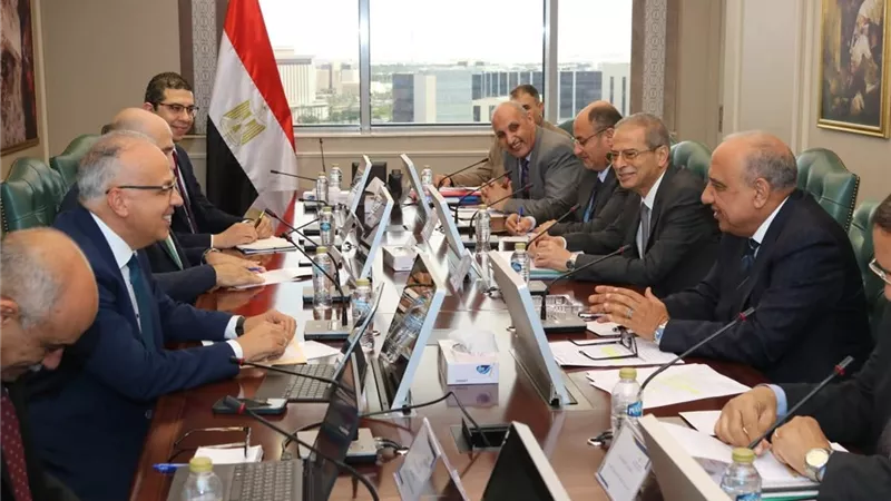 تعاون استراتيجي بين «الكهرباء» و«الري» لتعظيم عوائد السد العالي وتعزيز الطاقة النظيفة