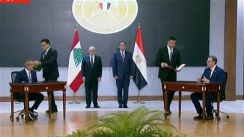 مدبولي ونظيره اللبناني يوقعان بروتوكولات تعاون في عدة مجالات