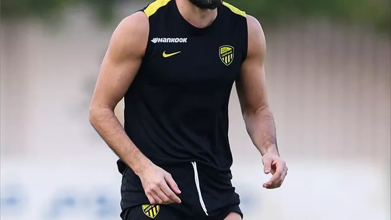 دوري روشن تعرف على معلق مباراة الاتحاد السعودي أمام الاتفاق 