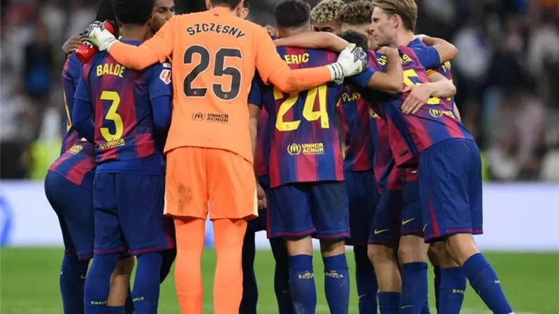 برشلونة يستعد لمواجهة إلتشي لاستعادة نغمة الانتصارات في الدوري الإسباني
