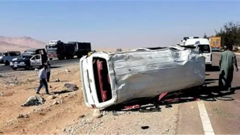 10 مصابين في انقلاب ميكروباص بطريق المنيرة الحديثة بقنا دون وقوع وفيات