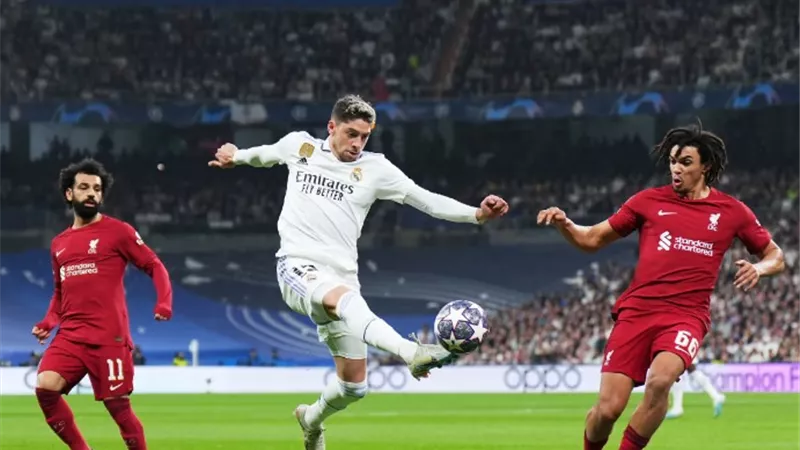 دوري أبطال أوروبا.. موعد مباراة ليفربول وريال مدريد والقنوات الناقلة