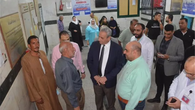 محافظ الغربية يتفقد عيادة علي بن أبي طالب للتأمين الصحي بطنطا 
