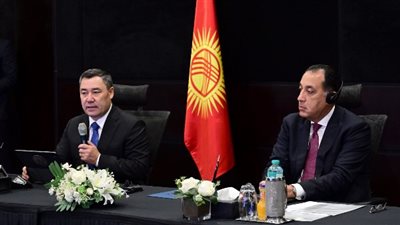 الرئيس القيرغيزي: مصر مهد الحضارة الإنسانية وموطن التراث الثقافي العريق