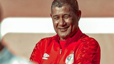 كيفن: الأهلي يعرف كيف يظهر في المواعيد الكبرى.. وسيفوز على الزمالك (خاص)
