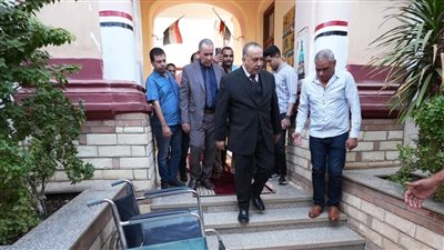 محافظ أسيوط: تجهيزات شاملة لضمان بيئة آمنة ومنظمة للناخبين في 492 لجنة فرعية