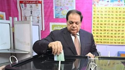 أبو العينين يدلي بصوته في انتخابات مجلس النواب 2025